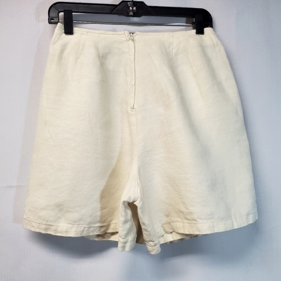 Karen Kane Linen Skort in Oatmeal - Picture 4 of 6